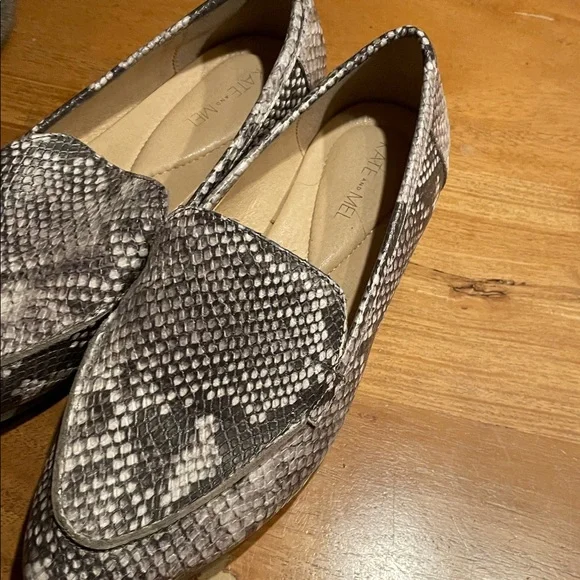 Kate and Mel Leather Python Pointed Toe Flats - Picture 3 of 6